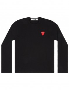 Long sleeves black tee with red heart