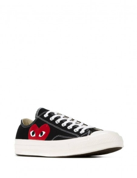 Black low mono heart COMME DES GAR ONS PLAY x CONVERSE sneakers