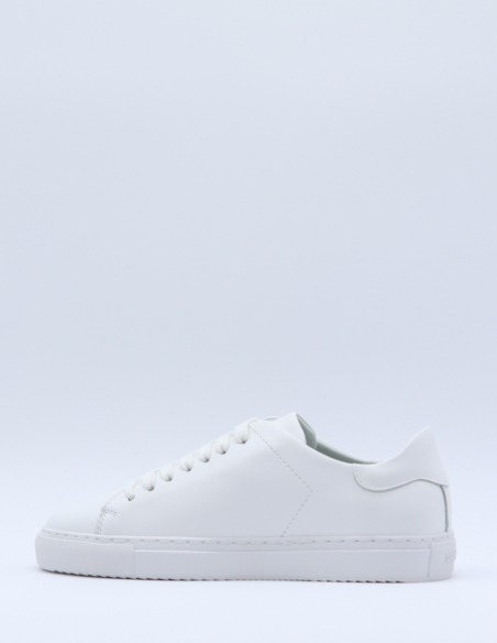 White sneakers with embroidered birds AXEL ARIGATO for women SS22.