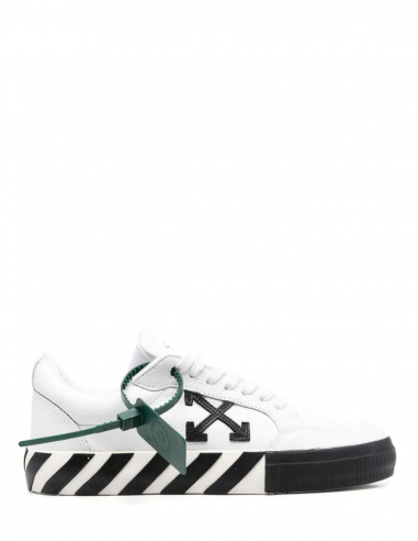 OFF-WHITE "Vulcanized" low top sneakers in black and white - Spring/ Summer 2023