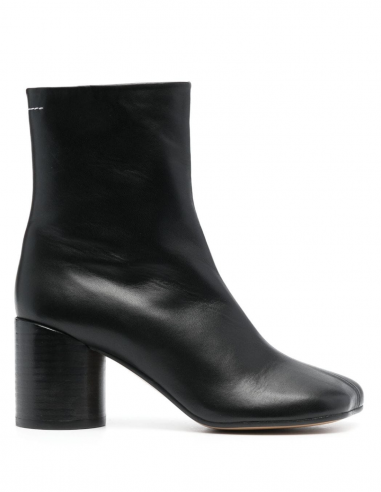 MM6 black leather ankle boots with cylindrical heel - Fall/ Winter 2023