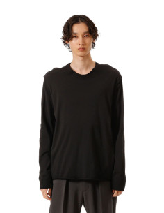 ATTACHMENT black tee-shirt