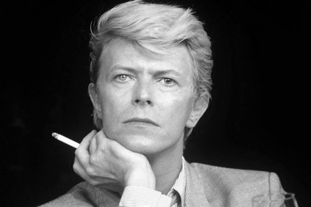 How did David bowie influence Fashion and how did he make his dressing a piece of art?
