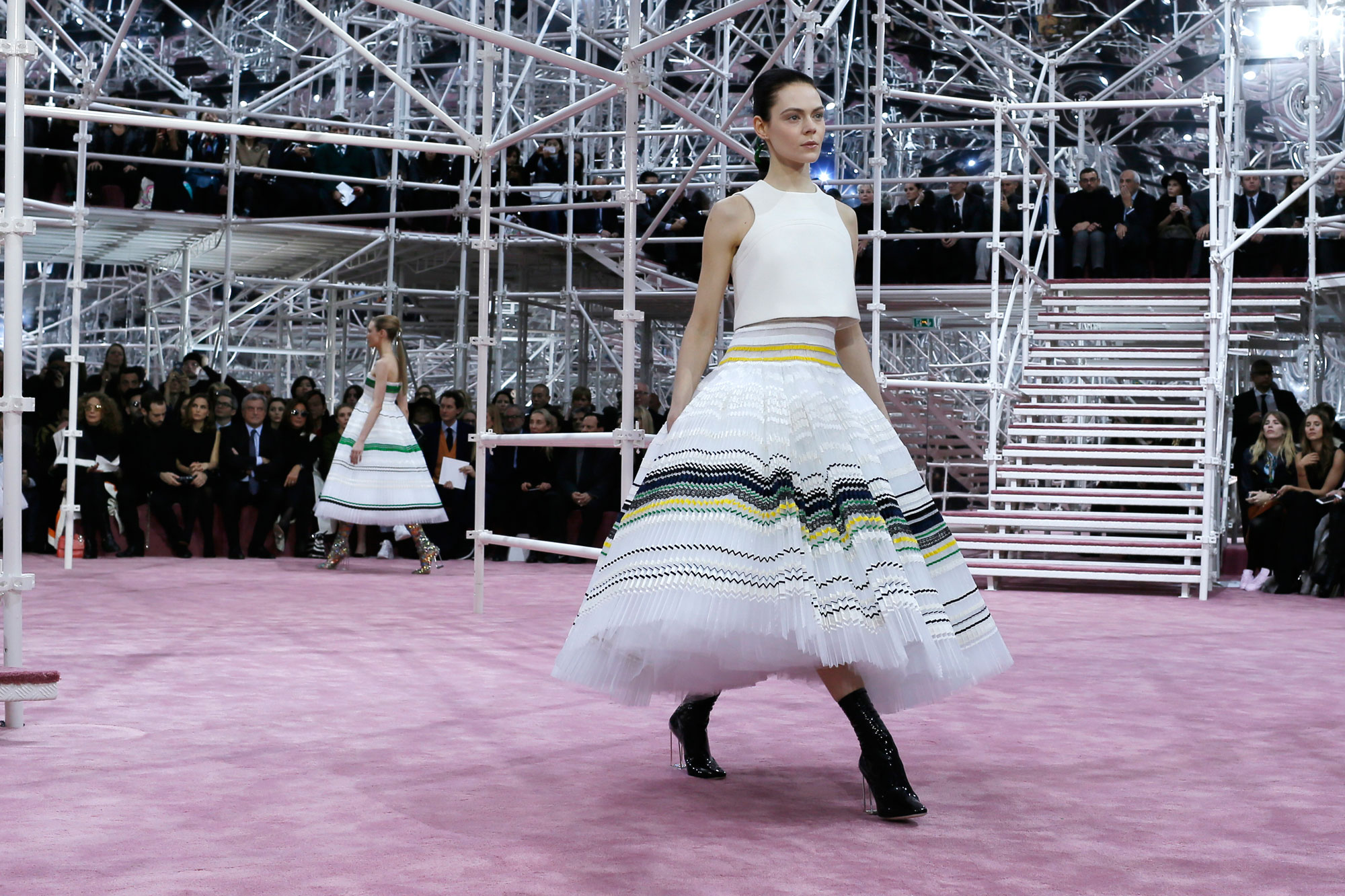 A model presents a creation by Belgian designer Raf Simons as part of his Haute Couture Spring Summer 2015 fashion show for French fashion house Christian Dior in Paris January 26, 2015. REUTERS/Gonzalo Fuentes (FRANCE - Tags: FASHION) - RTR4MZS8